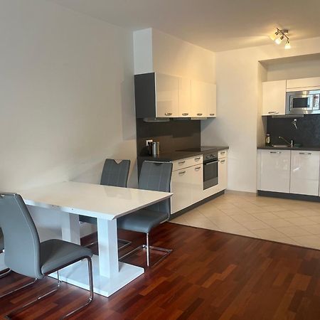 Residence Garden Tower S Balkonem, Garaz Prague Ngoại thất bức ảnh