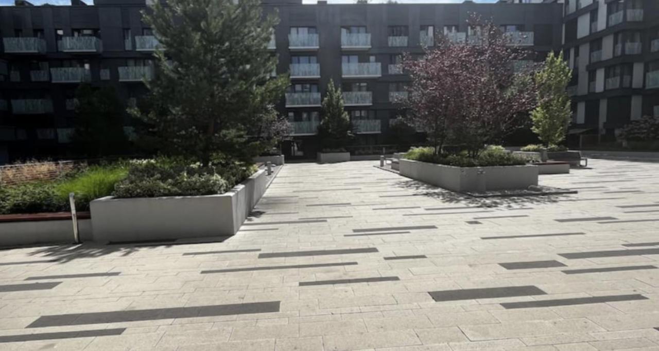 Residence Garden Tower S Balkonem, Garaz Prague Ngoại thất bức ảnh