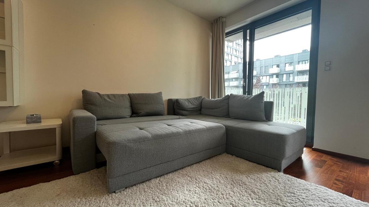 Residence Garden Tower S Balkonem, Garaz Prague Ngoại thất bức ảnh