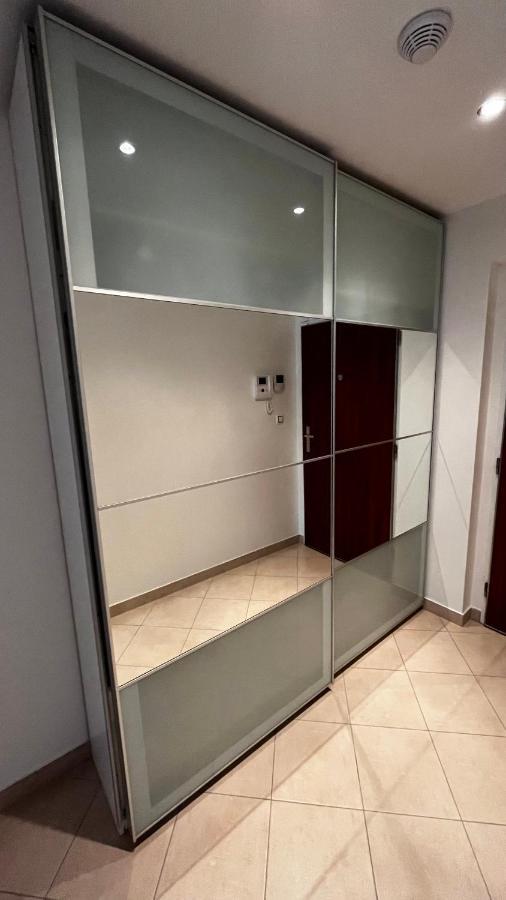 Residence Garden Tower S Balkonem, Garaz Prague Ngoại thất bức ảnh