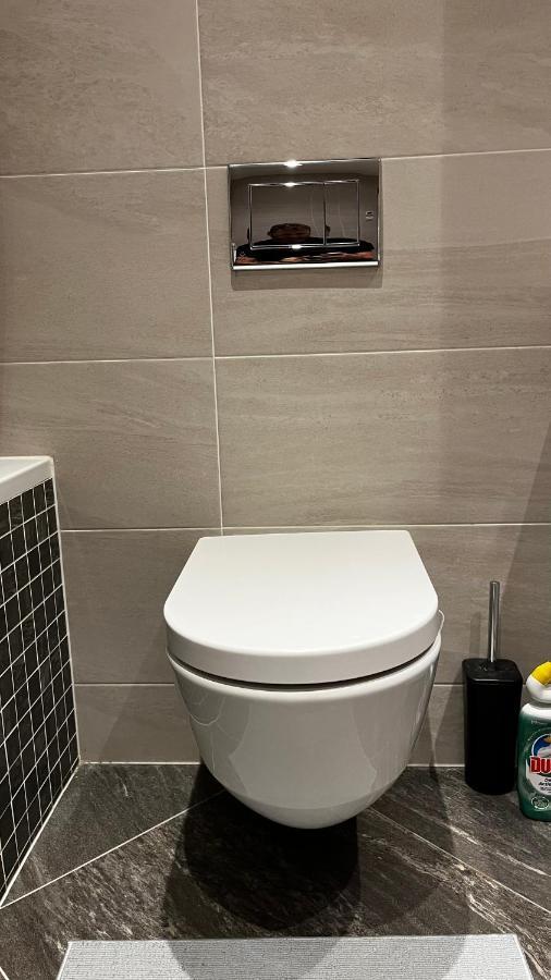 Residence Garden Tower S Balkonem, Garaz Prague Ngoại thất bức ảnh